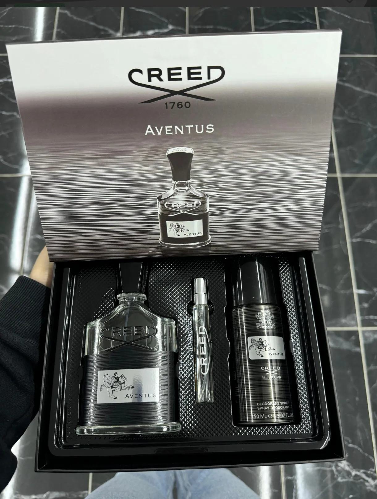 Creed Aventus Erkek Hediyelik Set -