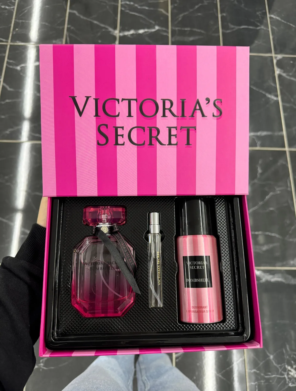 Victoria's Secret Bombshell Hediyelik Set 3'lü -